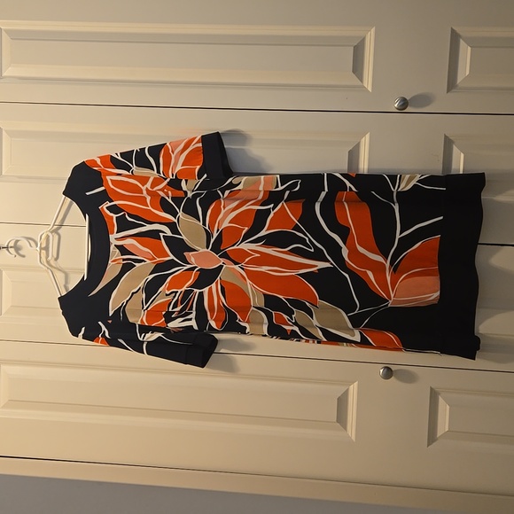 Dress - Picture 1 of 4